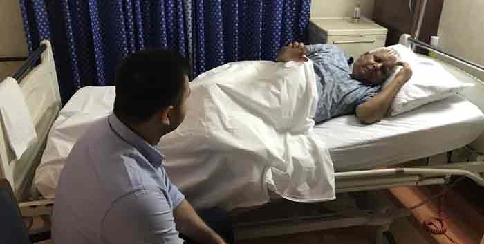 बुधवार को दिल्ली एम्स में भर्ती कराया गया indiacom